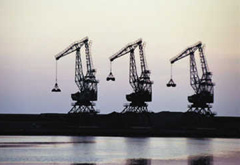 &ldquo;三桶油&rdquo;布局加拿大，美國受益？