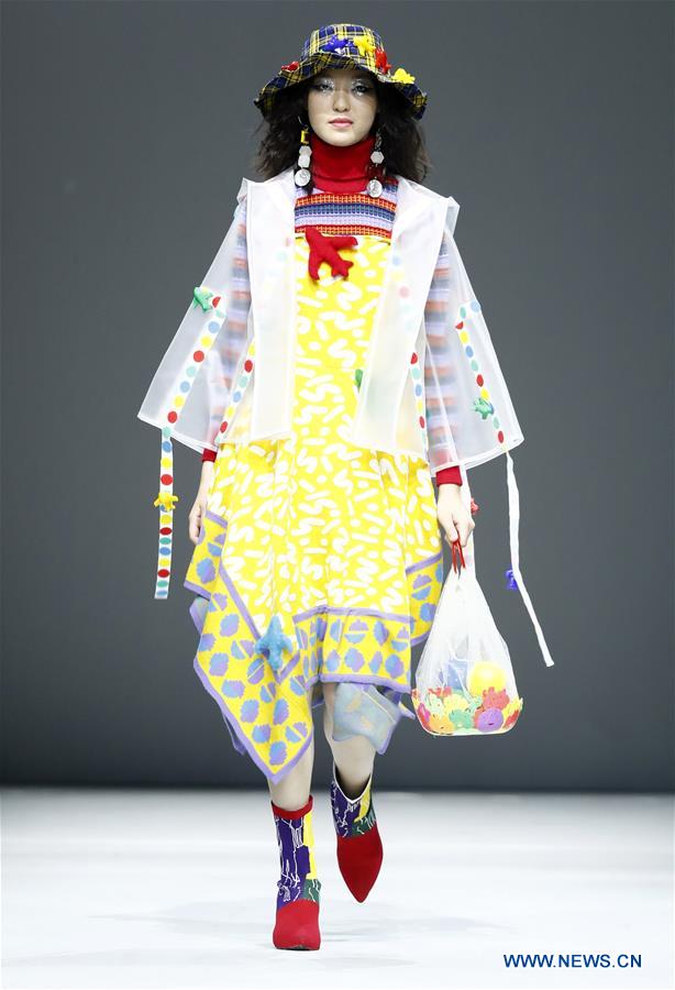 CHINA-BEIJING-GRADUATE FASHION WEEK (CN)