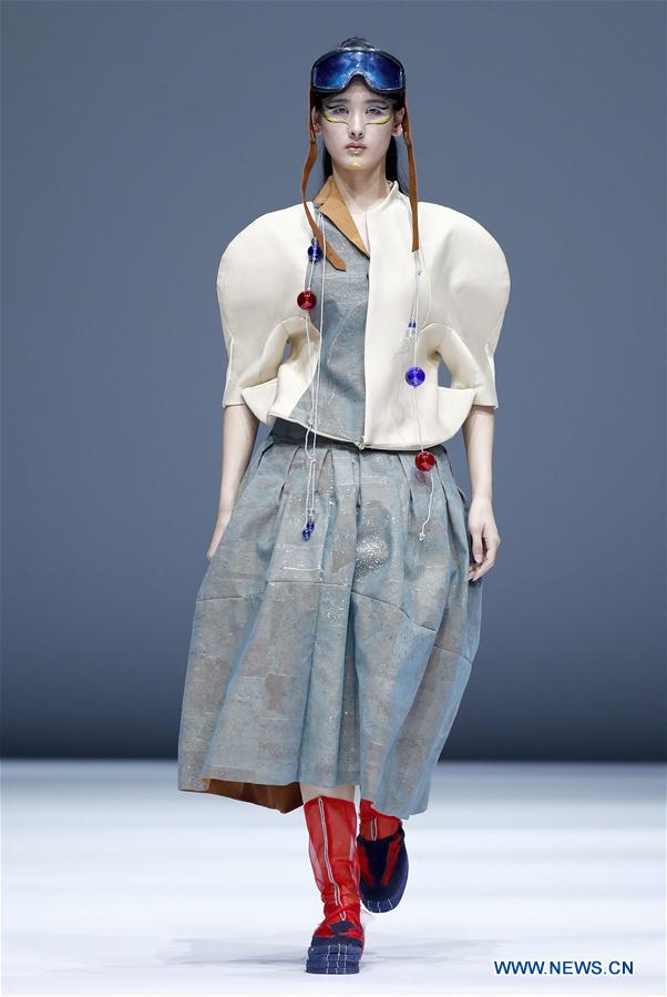 CHINA-BEIJING-GRADUATE FASHION WEEK (CN)