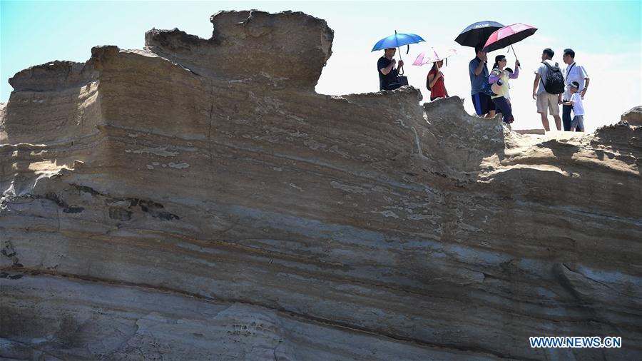 CHINA-TAIWAN-NEW TAIPEI-YEHLIU GEOPARK-TOURISM (CN)