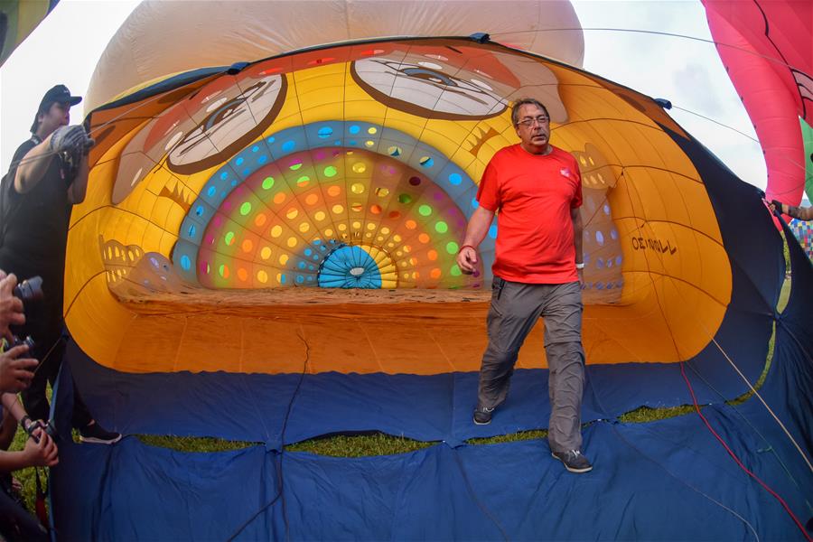 MALAYSIA-PENANG-HOT AIR BALLOON FESTIVAL