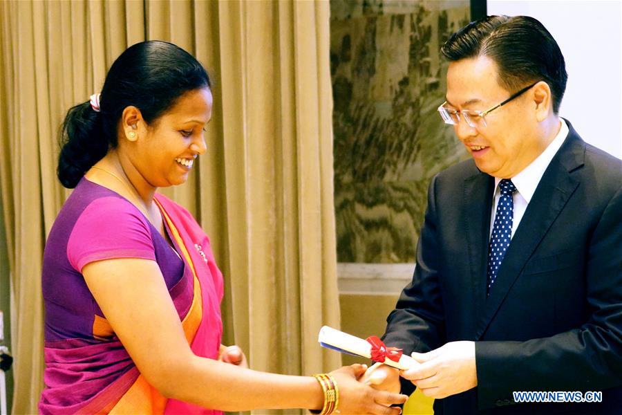 SRI LANKA-COLOMBO-SCHOLARSHIP AWARD CEREMONY