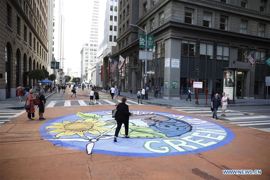 U.S.-SAN FRANCISCO-GROUND PAINTING-ENVIRONMENTAL PROTECTION