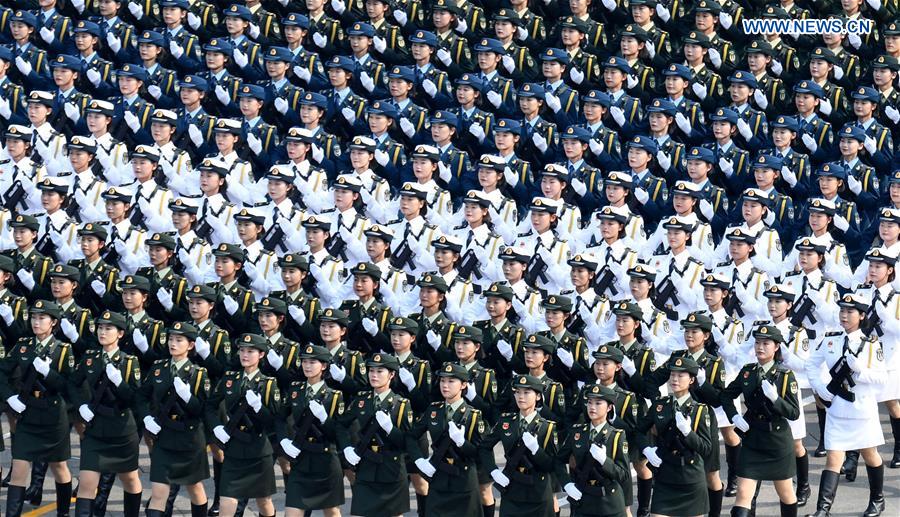 (PRC70Years) XINHUA PHOTOS OF THE DAY