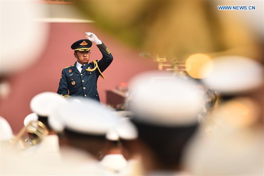 (PRC70Years) XINHUA PHOTOS OF THE DAY