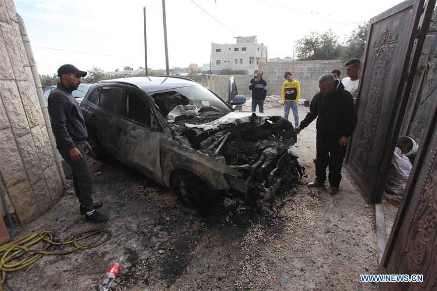 MIDEAST-NABLUS-BURNT CARS
