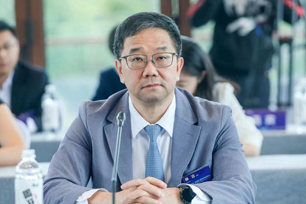 加快5G建設(shè)和應(yīng)用作用重大、意義深遠(yuǎn)