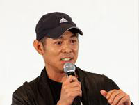 李連杰:企業(yè)家們應該想一想如何讓社會找到健康快樂