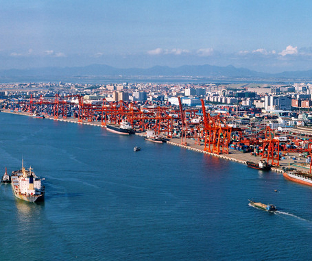 不要繼續(xù)對(duì)中國(guó)采取不公平、不公正的做法