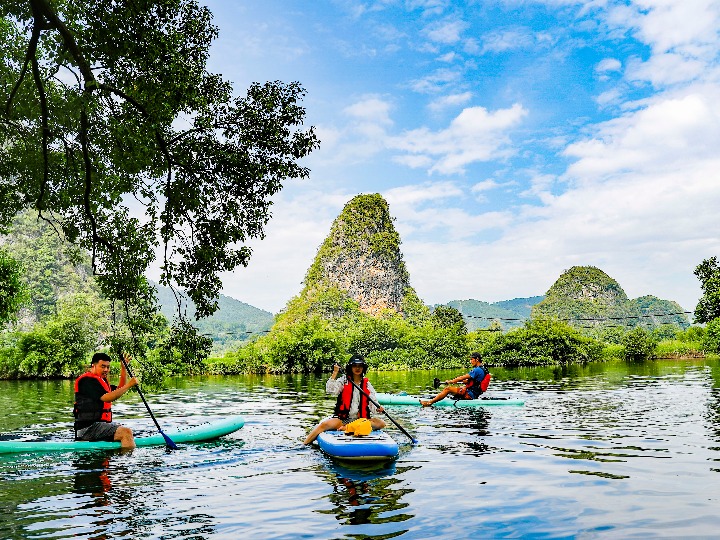 追光丨房車、帳篷、太空艙&hellip;&hellip;你想要的露營裝備這里都有