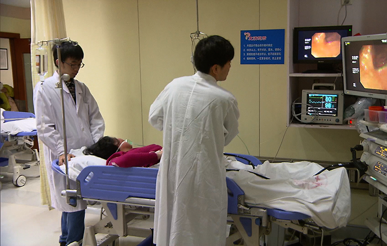 致敬偉大改革｜對話40年，講述身邊的健康故事（第九集）&mdash;&mdash;提高質(zhì)量、創(chuàng)新技術(shù)，讓患者更安心