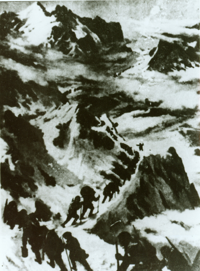 &uarr;資料圖片：紅軍過打鼓山。（圖片由陸軍第16集團(tuán)軍某紅軍團(tuán)提供）