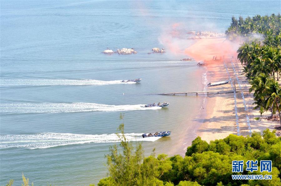 （人民海軍70年&middot;新華全媒頭條&middot;圖文互動(dòng)）（9）向著深藍(lán)出發(fā)&mdash;&mdash;獻(xiàn)給人民海軍成立70周年