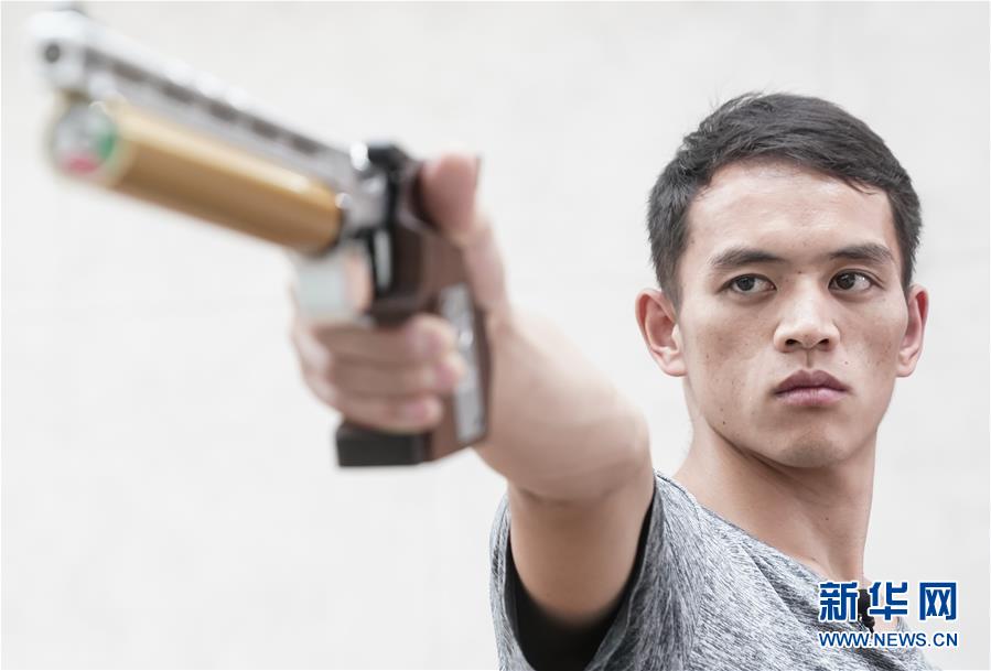 (軍運會·圖文互動)(7)從“遲到者”到世界冠軍——記八一空軍五項隊隊員葉邦武(配本社同題文字稿)