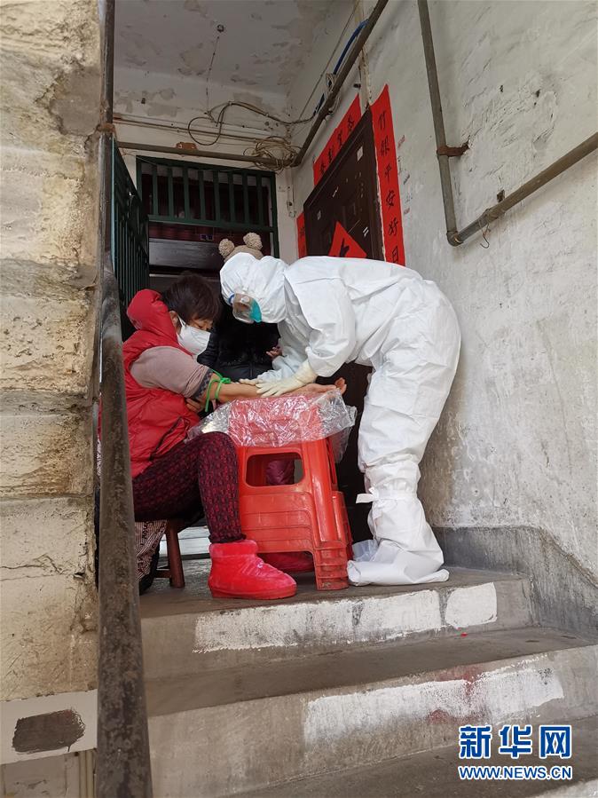 （新華全媒頭條&middot;圖文互動(dòng)）（5）戰(zhàn)武漢&mdash;&mdash;解放軍支援湖北抗擊疫情直擊