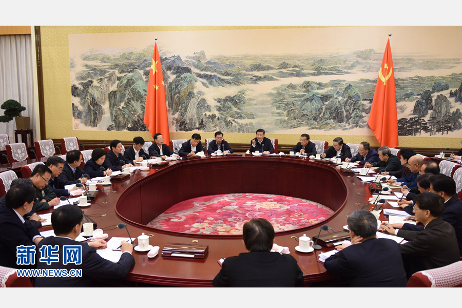 12月28日至29日，中共中央政治局召開專題民主生活會，對照檢查踐行&ldquo;三嚴三實&rdquo;情況，討論研究加強黨風廉政建設措施。中共中央總書記習近平主持會議并發(fā)表重要講話。新華社記者 李學仁 攝 