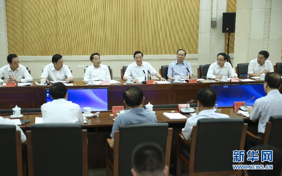 8月31日，中宣部在北京召開創(chuàng)新新聞傳播工作交流會，中共中央政治局委員、中央書記處書記、中宣部部長劉奇葆出席會議并講話。新華社記者蘭紅光攝