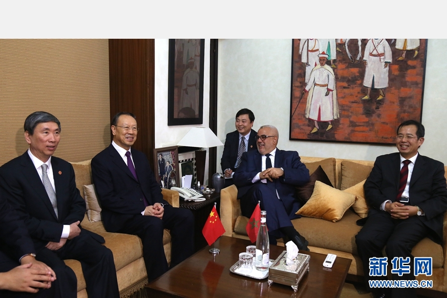 9月19日，在摩洛哥首都拉巴特，中共中央書記處書記、全國政協(xié)副主席杜青林（左二）會見摩洛哥政府首腦本&middot;基蘭（右二）。應(yīng)摩洛哥參議院邀請，中共中央書記處書記、全國政協(xié)副主席杜青林于18日至20日率中共代表團(tuán)訪摩，分別會見政府首腦本&middot;基蘭、參議長本希馬、真實(shí)性與現(xiàn)代黨總書記奧馬里等。新華社記者劉鍇攝