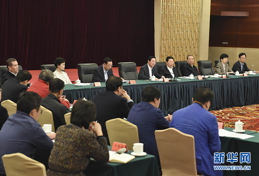 10月10日，在習(xí)近平總書記主持召開文藝工作座談會(huì)并發(fā)表重要講話兩周年之際，中宣部在北京召開繁榮文藝創(chuàng)作經(jīng)驗(yàn)交流會(huì)。中共中央政治局委員、中央書記處書記、中宣部部長劉奇葆出席會(huì)議并講話。新華社記者高潔攝