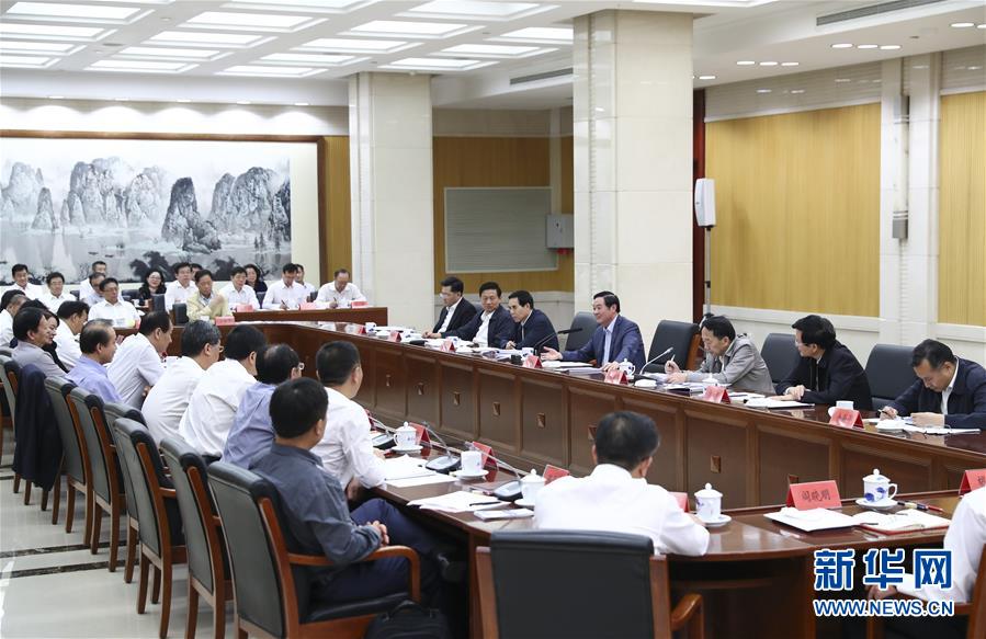 9月21日，中宣部在北京召開(kāi)中央媒體駐外機(jī)構(gòu)外宣工作座談會(huì)。中共中央政治局委員、中央書(shū)記處書(shū)記、中宣部部長(zhǎng)劉奇葆出席座談會(huì)并講話(huà)。新華社記者 謝環(huán)馳 攝 