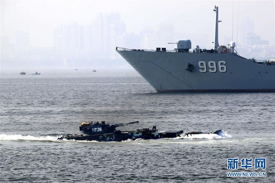 （新華全媒頭條&middot;圖文互動(dòng)）（7）備戰(zhàn)踏上新起點(diǎn)，練兵展現(xiàn)新氣象&mdash;&mdash;2018中國軍隊(duì)新年開訓(xùn)全景大掃描