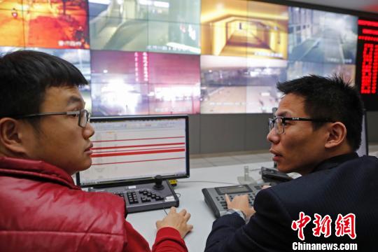 寒潮來襲上海加大對流浪、乞討等人員救助力度