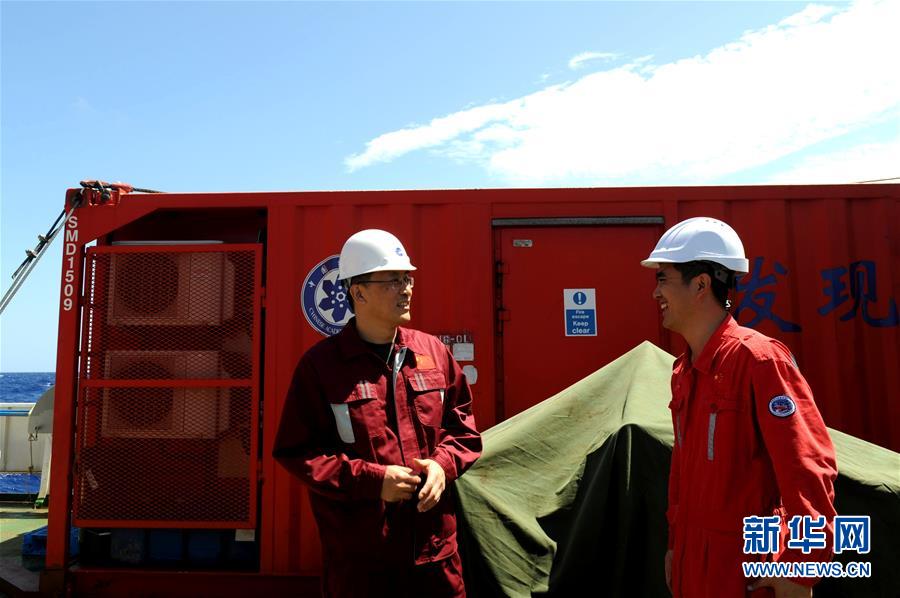 (圖文互動(dòng))(1)專訪:海山如此多嬌,然而我們研究太少!——訪“科學(xué)”號(hào)麥哲倫海山科考航次首席科學(xué)家徐奎棟