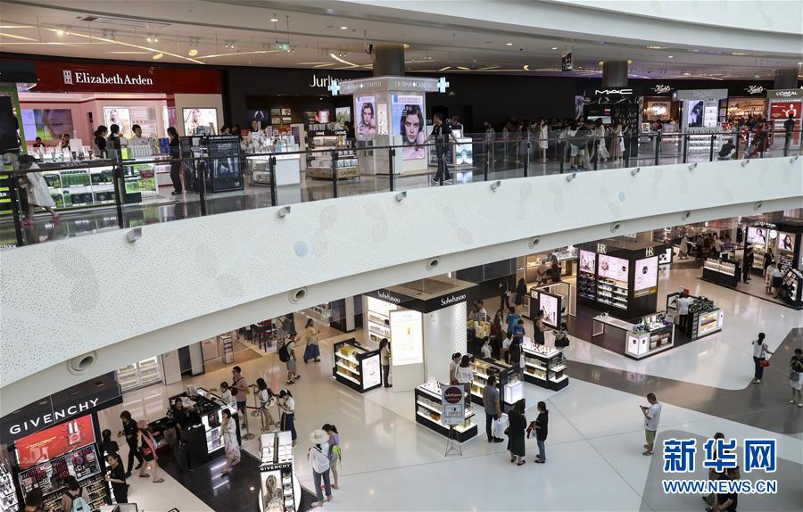 （新華全媒頭條&middot;潮起海之南&middot;圖文互動）（11）春潮拍岸千帆進(jìn)&mdash;&mdash;海南特區(qū)改革開放30年紀(jì)實(shí)