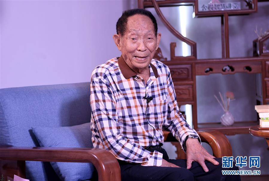 （新媒體專線）（1）立足獨(dú)特優(yōu)勢(shì) 勇立改革潮頭&mdash;&mdash;習(xí)近平總書記在海南考察回訪記