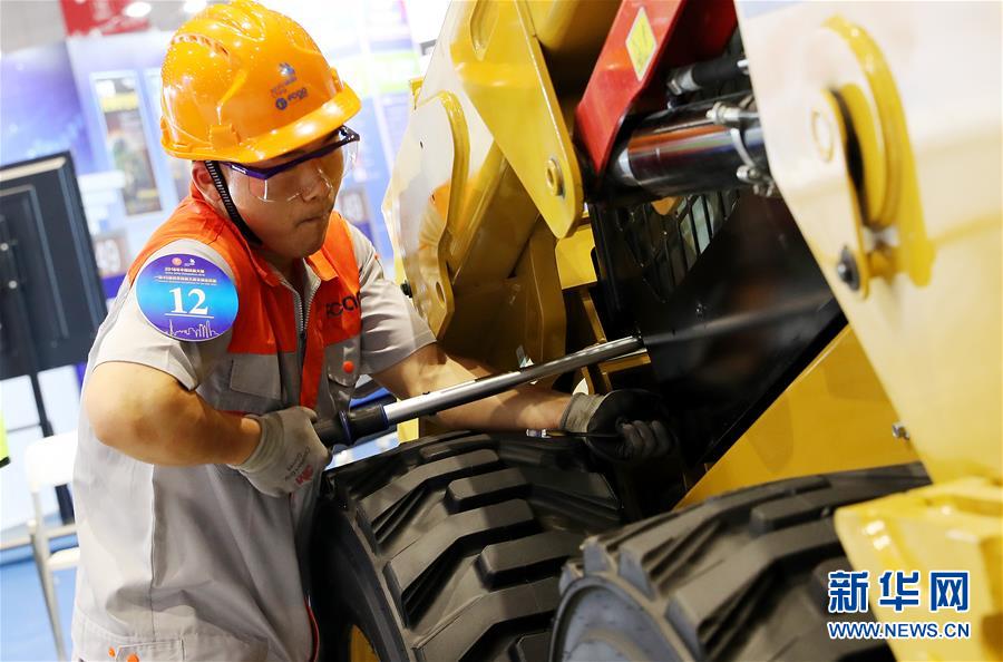 （新華全媒頭條&middot;圖文互動）（8）上下合力，聚力破障，開辟&ldquo;大國工匠&rdquo;建設(shè)新格局