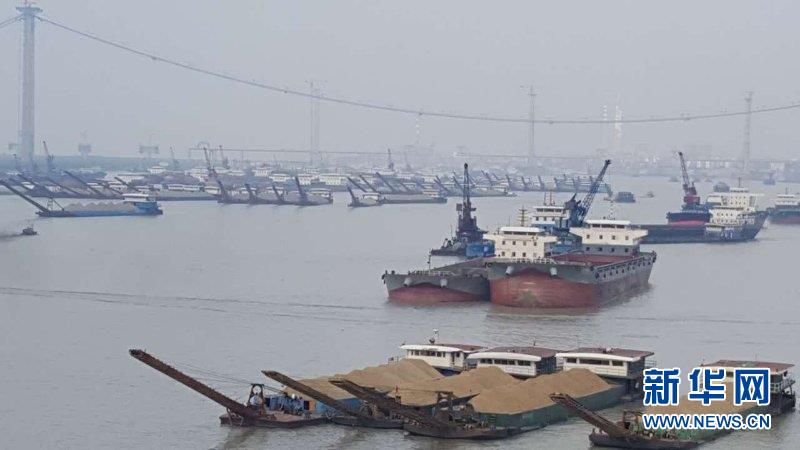 （大江奔流&mdash;&mdash;來(lái)自長(zhǎng)江經(jīng)濟(jì)帶的報(bào)道&middot;圖文互動(dòng)）（6）登岳陽(yáng)樓，又見(jiàn)&ldquo;浩浩湯湯&rdquo;