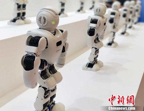 圖為機(jī)器人大會現(xiàn)場。姚露 攝 