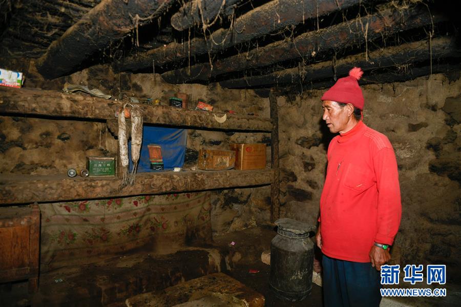 （新華全媒頭條&middot;圖文互動）（3）西藏阿里楚松村&ldquo;四代房&rdquo;：中國邊陲巨變的縮微影像