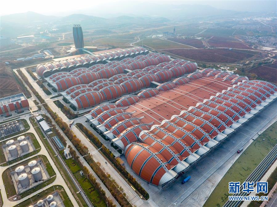 （百城百縣百企調研行&middot;圖文互動）（1）&ldquo;藍鯨1號&rdquo;從這里駛出&mdash;&mdash;山東煙臺崛起制造業(yè)高地