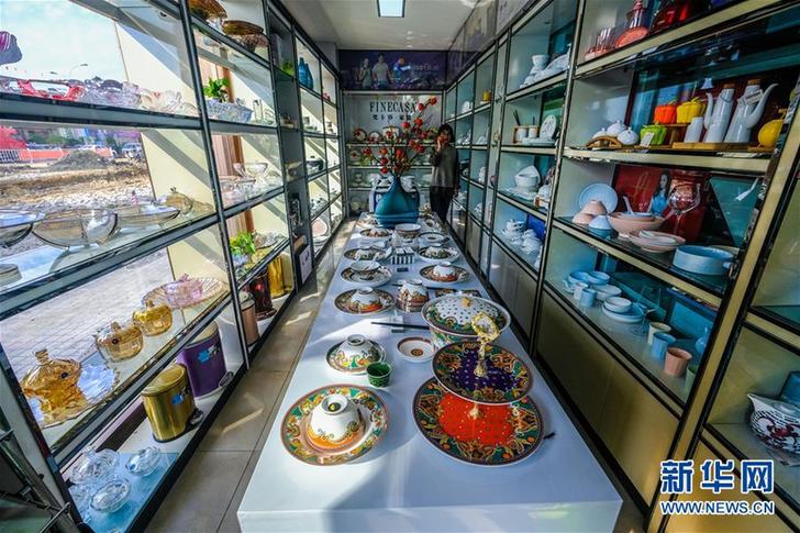 (慶祝改革開放40周年基層行·鄉(xiāng)鎮(zhèn)篇·圖文互動(dòng))(3)“中國(guó)第一座農(nóng)民城”溫州龍港正向現(xiàn)代化新生城市跨越