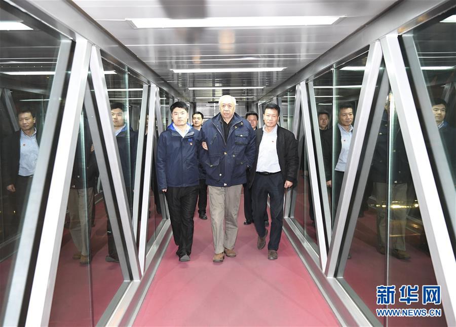 (法治)(2)“百名紅通人員”蔣雷回國(guó)投案