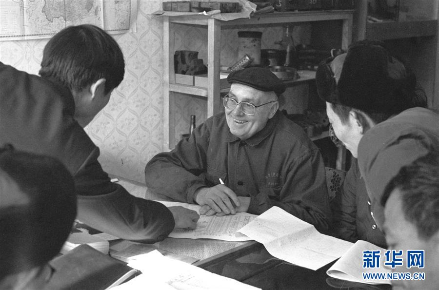 （圖文互動(dòng)）（2）為發(fā)展和進(jìn)步，與中國(guó)攜手同行&mdash;&mdash;中國(guó)改革友誼獎(jiǎng)?wù)芦@得者群像 