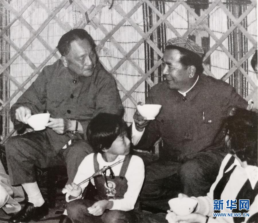 （時政）（2）鐵木爾&middot;達(dá)瓦買提同志生平照片