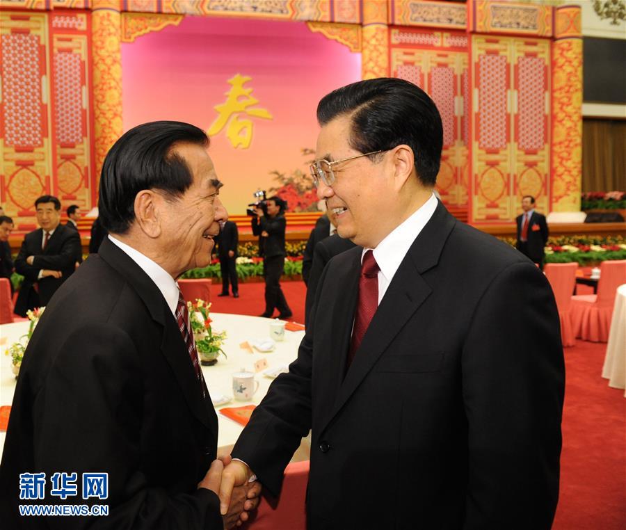 （時政）（5）鐵木爾&middot;達(dá)瓦買提同志生平照片