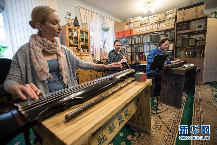 （奮進(jìn)新時(shí)代&middot;迎接兩會(huì)）（17）開放發(fā)展&mdash;&mdash;推動(dòng)形成全面開放新格局