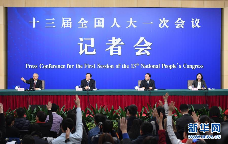 （兩會）（3）農(nóng)業(yè)部部長韓長賦等就&ldquo;實施鄉(xiāng)村振興戰(zhàn)略 推動農(nóng)業(yè)轉(zhuǎn)型升級&rdquo;答記者問