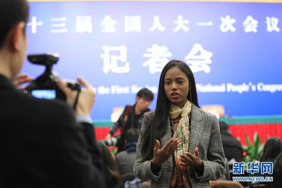 （兩會&middot;新華網(wǎng)）（4）外交部部長王毅答記者問