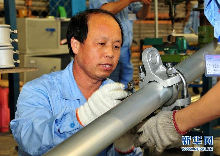 (改革先鋒風(fēng)采·圖文互動(dòng))(2)巨曉林:創(chuàng)新永無(wú)止境