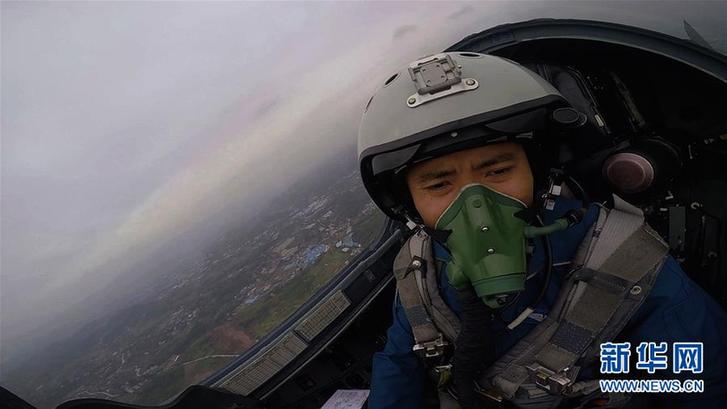 (改革先鋒風(fēng)采·圖文互動)(3)蔣佳冀:乘著改革強軍的東風(fēng)奮飛