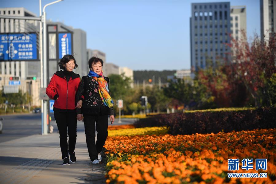 （新華全媒頭條&middot;圖文互動）（1）&ldquo;英雄之妻&rdquo;，為愛堅守19年