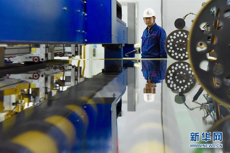 （在習近平新時代中國特色社會主義思想指引下&middot;將改革開放進行到底&middot;強國之基）（新華全媒頭條&middot;圖文互動）（3）奮斗不停步 改革再出發(fā)&mdash;&mdash;&ldquo;四個自信&rdquo;筑牢強國之基