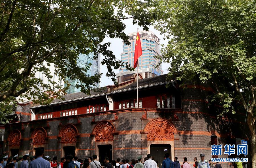 （強(qiáng)軍思想引領(lǐng)新征程&middot;圖文互動(dòng)）（1）習(xí)主席勉勵(lì)我們堅(jiān)守初心