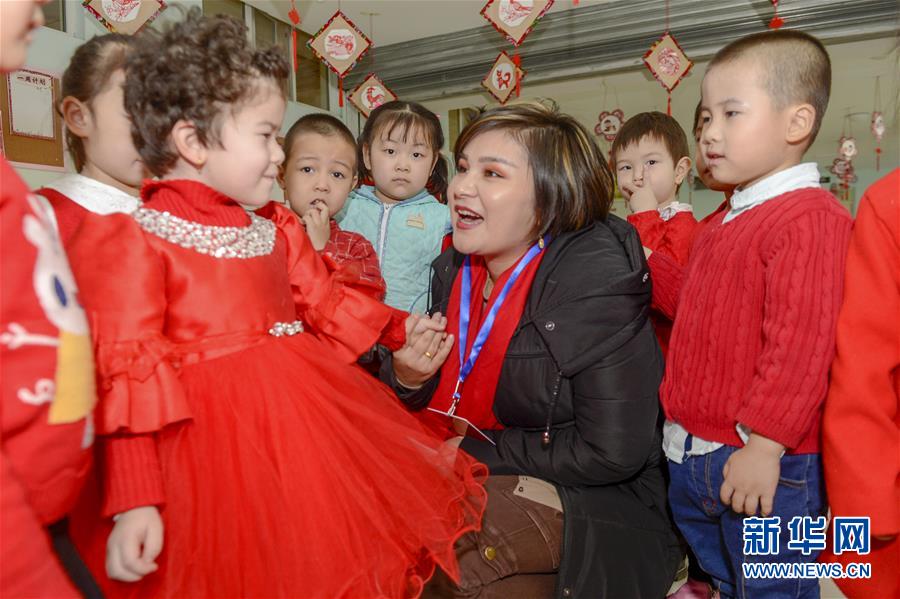 （兩會前夕看落實&middot;圖文互動）（5）牢記囑托增進(jìn)民族團(tuán)結(jié) 凝心聚力建設(shè)美麗新疆&mdash;&mdash;新疆落實習(xí)近平總書記全國兩會重要講話精神紀(jì)實