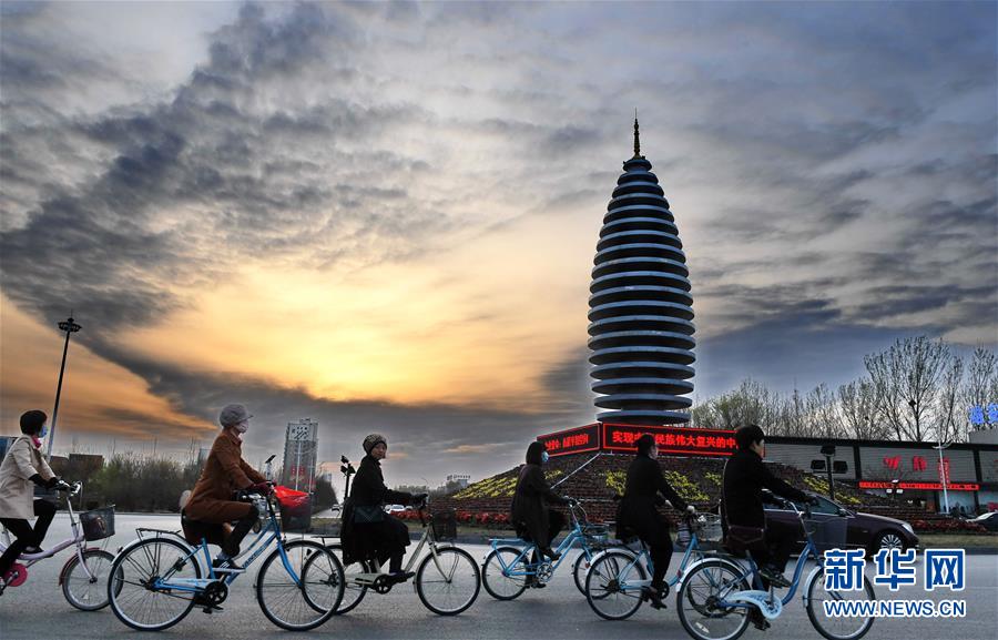 (新華全媒頭條·京津冀協(xié)同發(fā)展五周年·圖文互動(dòng))(4)開(kāi)辟高質(zhì)量發(fā)展的光明前景——以習(xí)近平同志為核心的黨中央謀劃推動(dòng)京津冀協(xié)同發(fā)展五周年紀(jì)實(shí)