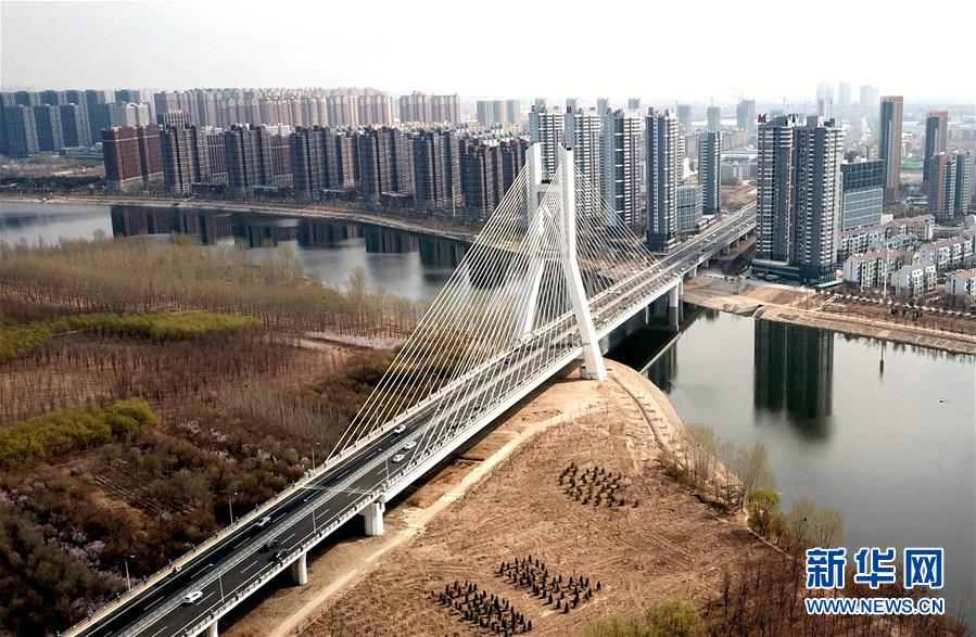(在習(xí)近平新時(shí)代中國特色社會(huì)主義思想指引下——新時(shí)代新作為新篇章·圖文互動(dòng))(3)梗阻的“血脈”通了 彼此的心拉近了——京津冀“斷頭路”打通記